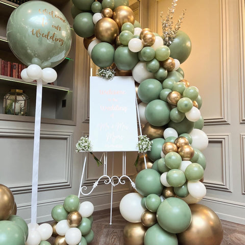 Easel Display with Custom Sign - Box Balloons